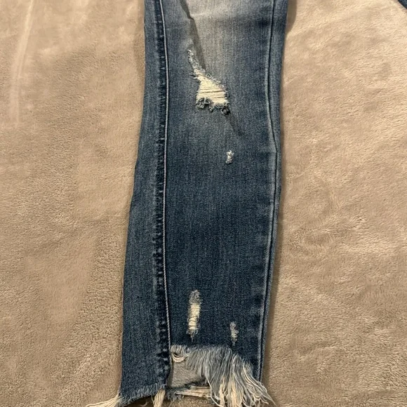 Hidden Distressed Jeans - Picture 7 of 13